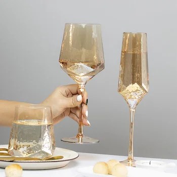 Luz de Luxo Ouro Âmbar Champagne o Cálice de Vinho Óculos Nórdicos Coloridas Casa sem Chumbo de Cristal de Vidro Martelado Diamante Copo de Whisky